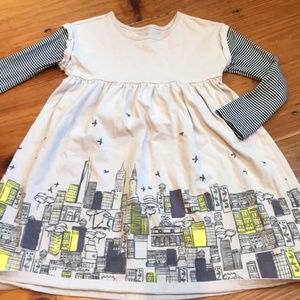 EUC TEA Collection City Scene Long Sleeve Dress
